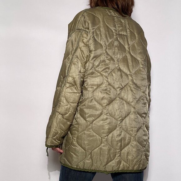 Vintage Asymmetrical Army Green MILITARY Quilted Liner Jacket! Large - Picture 2 of 10